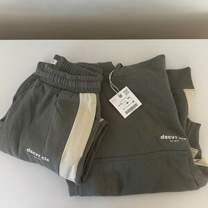 Zara Kids hoodie and sweats matching set.